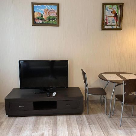 Excellent Apartment In The Center Of Odessa Exterior foto